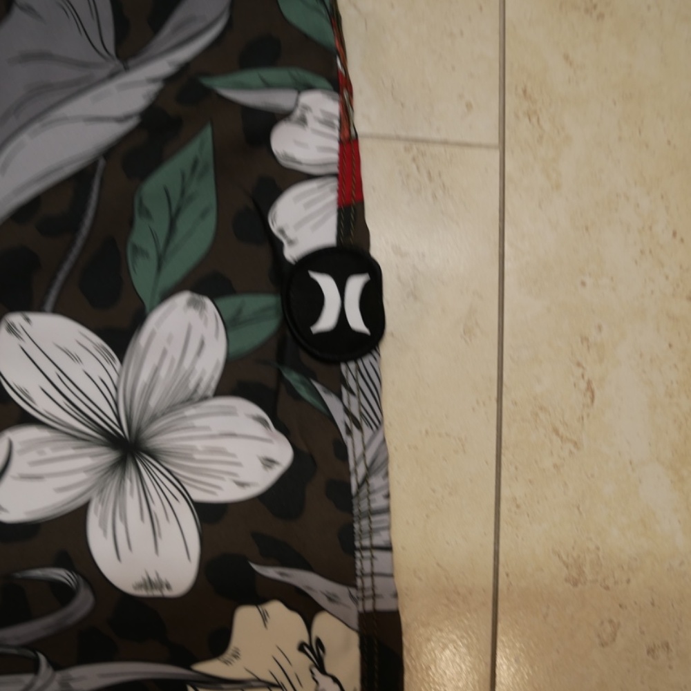 Hurley Mens Phantom Floral 18" Boardshorts NWOT~ - Picture 3 of 8